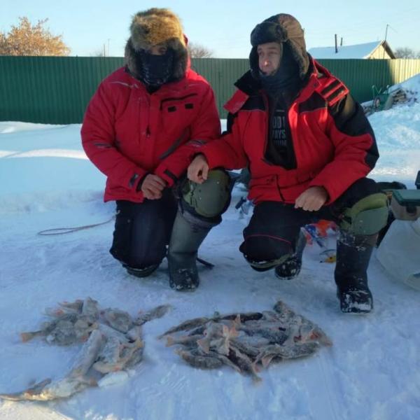 Зимняя рыбалка по первому льду в Сузуне и ее результат
