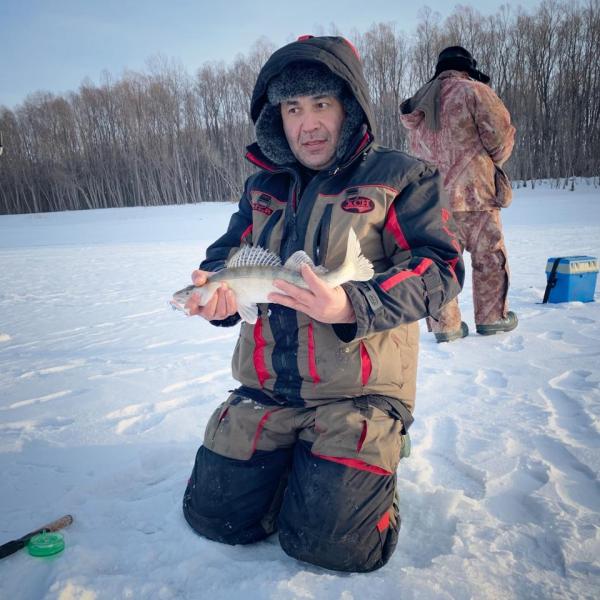 Фото ловли рыбы зимой